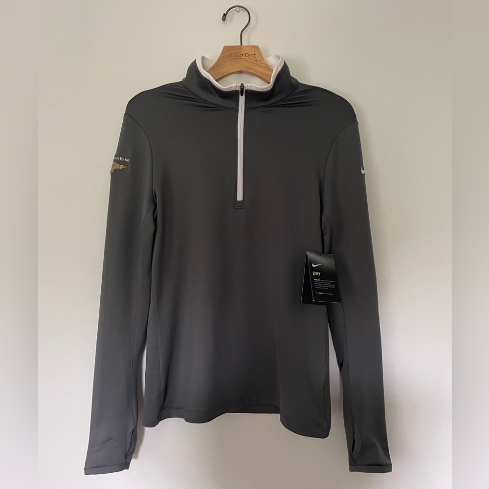 NWT Nike Golf Dri-Fit Long Sleeve Half Zip Up Athletic Top Jacket Thumb Hole S